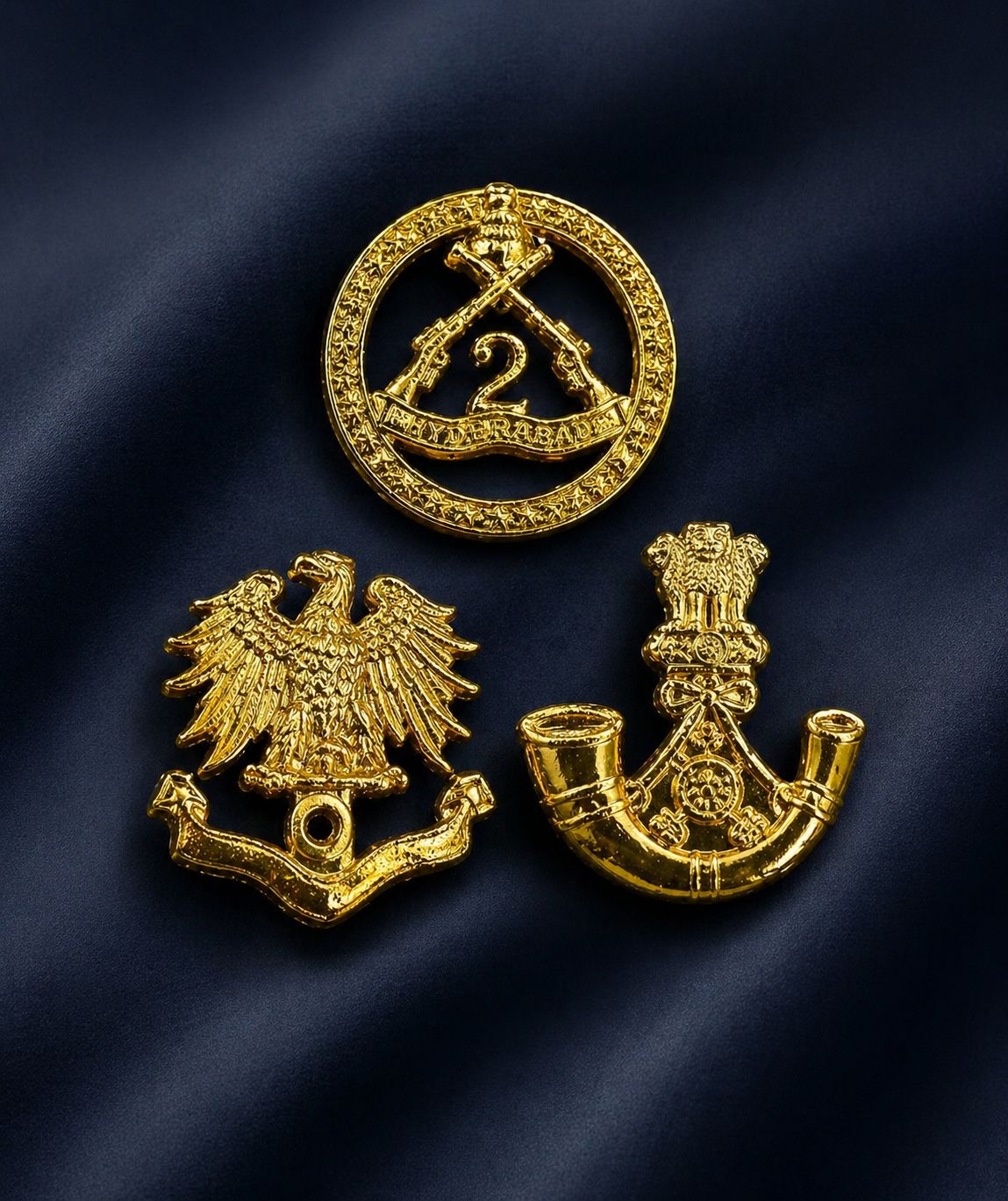 Tie pins / lapel pins/ Cufflinks/ Brooches/Ties/ Ascots/ Scarfs