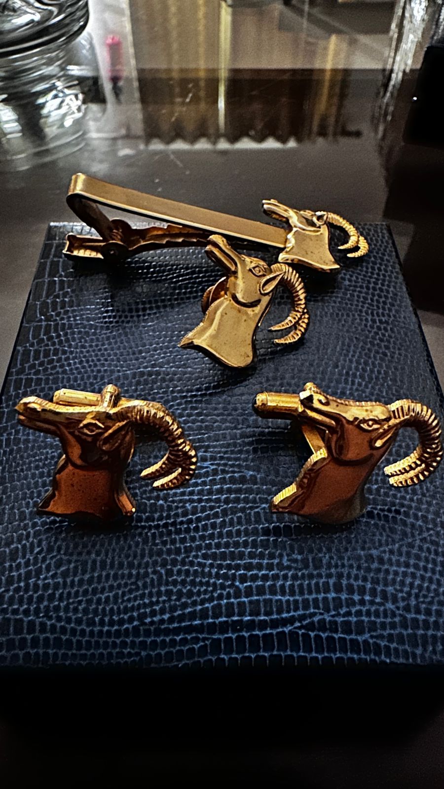 Tie pins / lapel pins/ Cufflinks/ Brooches/Ties/ Ascots/ Scarfs